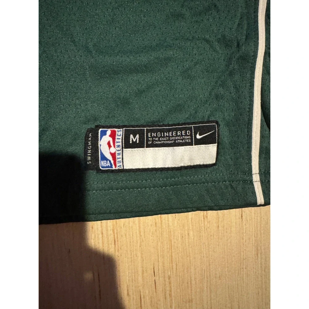 Nike Milwaukee Bucks Giannis Antetokounmpo 34 Jersey Kids Medium 10-12 Green NBA